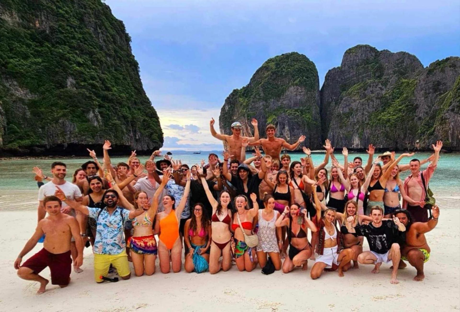 Blanco Beach Bar Hostel Phi Phi Don Exterior photo